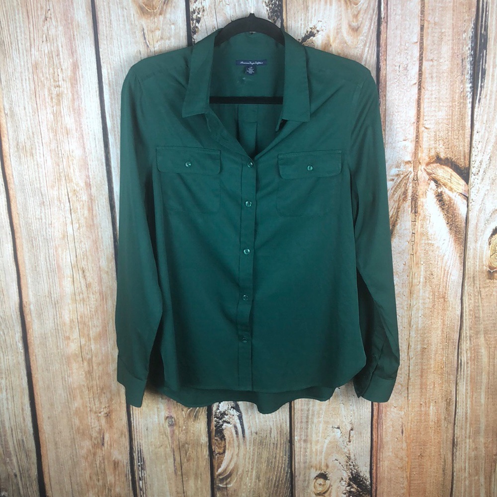 American Eagle Button Down